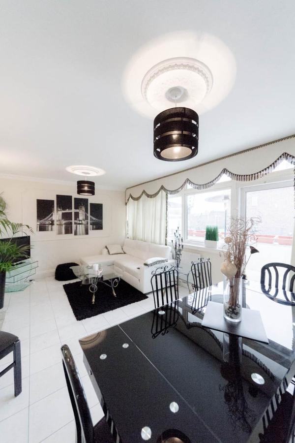 Juzz Holiday Lets London Exterior photo
